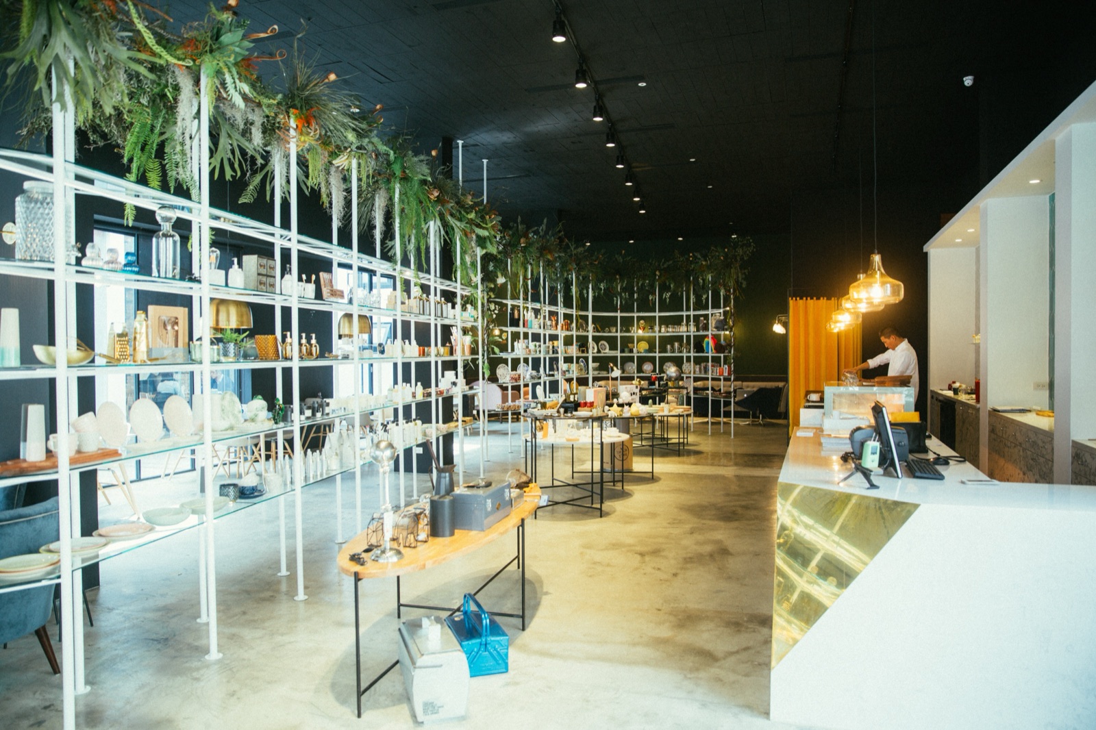 Physical Store Design & Planning